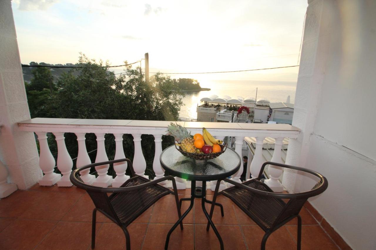 Bed and Breakfast Batis Breeze Perama  Exterior foto