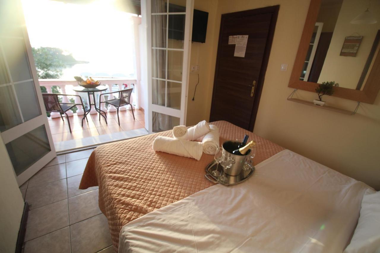 Bed and Breakfast Batis Breeze Perama  Exterior foto